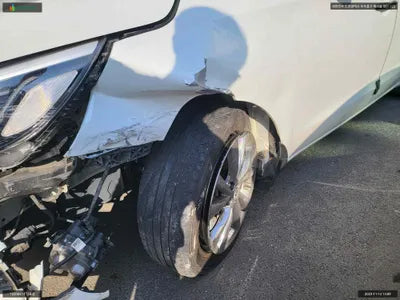 2018 Kia Carnival KNAME81ABKS519952 VIN:KNAME81ABKS519952