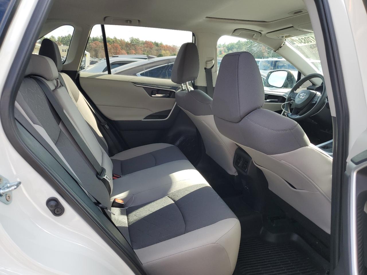 2024 TOYOTA RAV4 XLE VIN:2T3P1RFVXRC418949