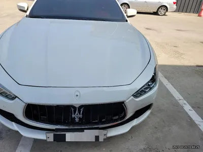 2016 Maserati Ghibli VIN: