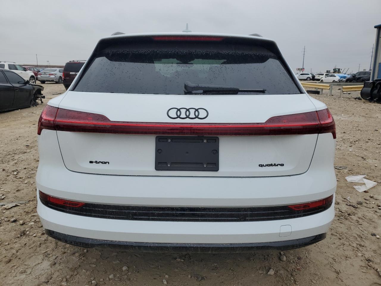 2022 AUDI E-TRON PREMIUM VIN:WA1AAAGE4NB042461