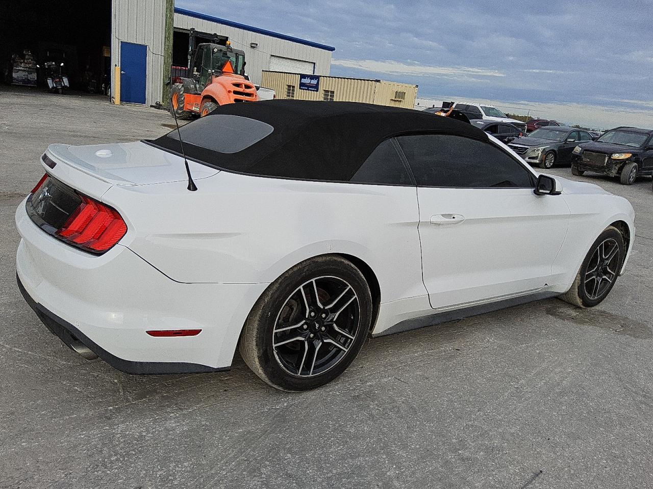 2022 FORD MUSTANG  VIN:1FATP8UH0N5129427