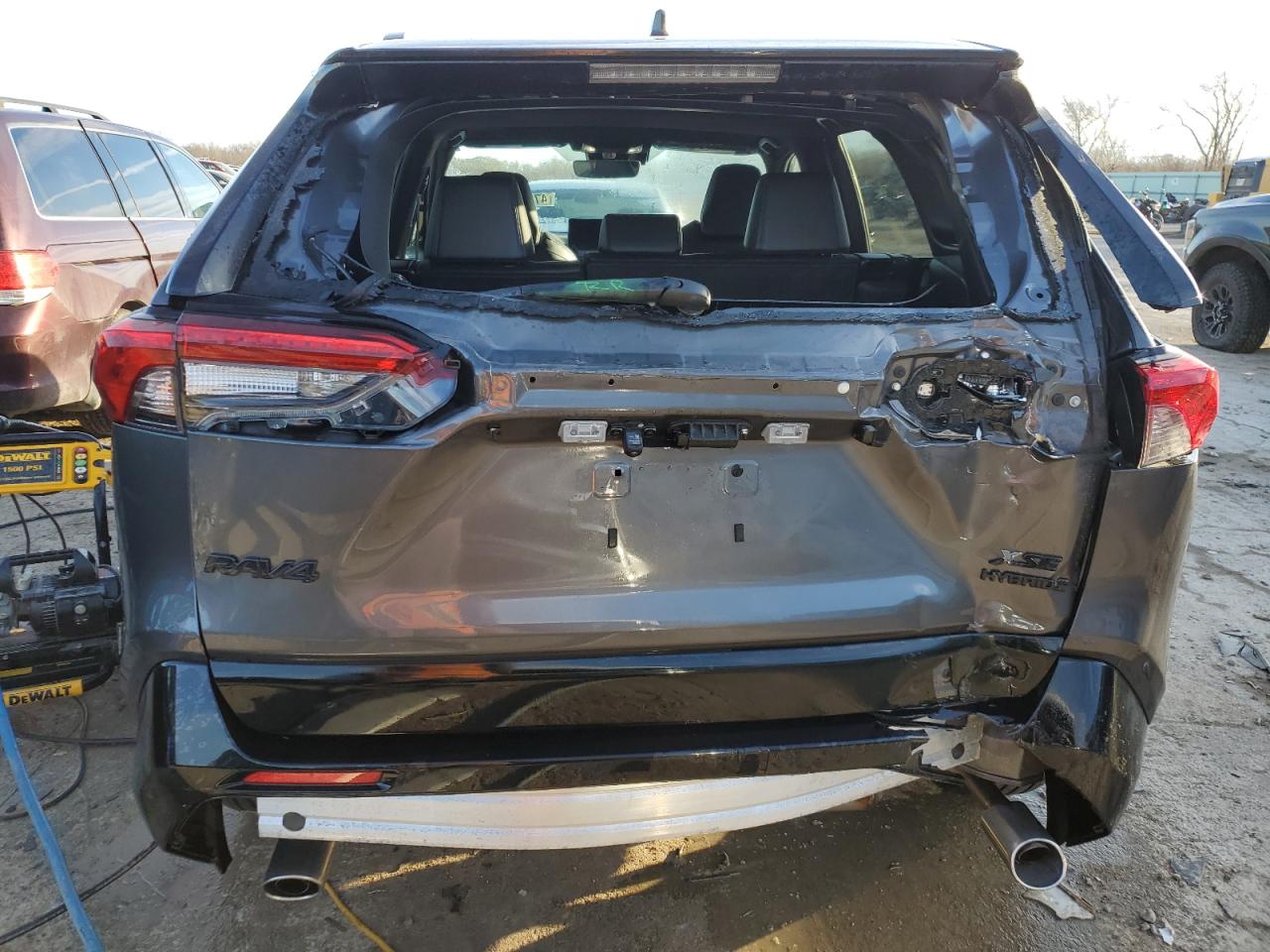 2023 TOYOTA RAV4 XSE VIN:2T3E6RFV1PW046700