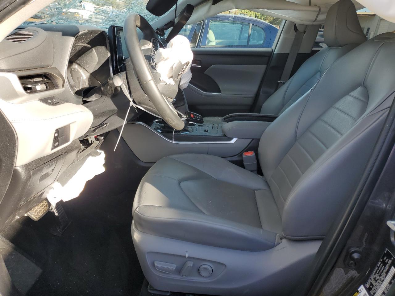 2022 TOYOTA HIGHLANDER XLE VIN:5TDGZRAH2NS140715