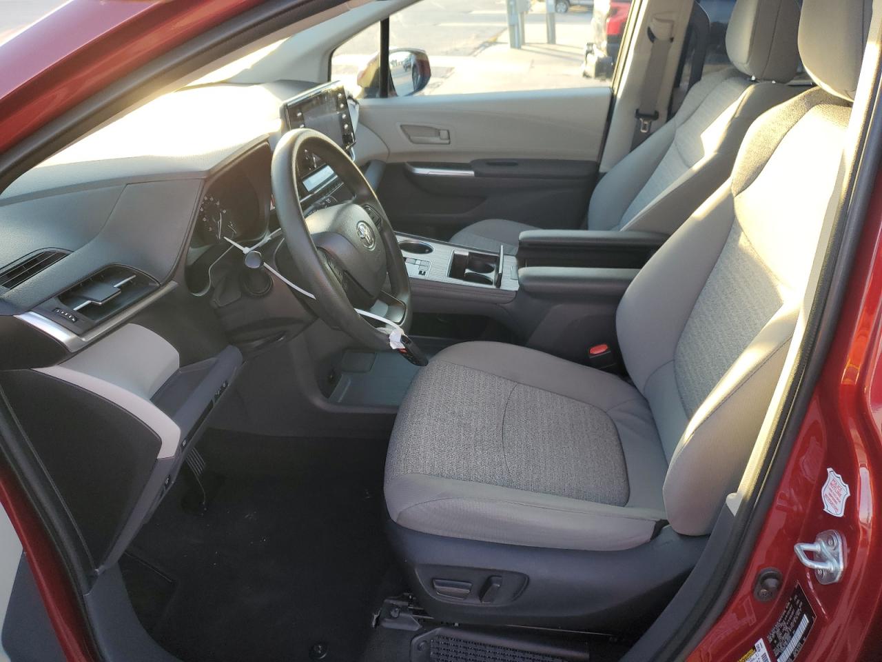 2022 TOYOTA SIENNA LE VIN:5TDKRKEC1NS101677