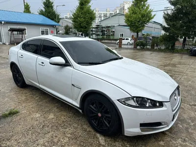 2025 Jaguar XF VIN: