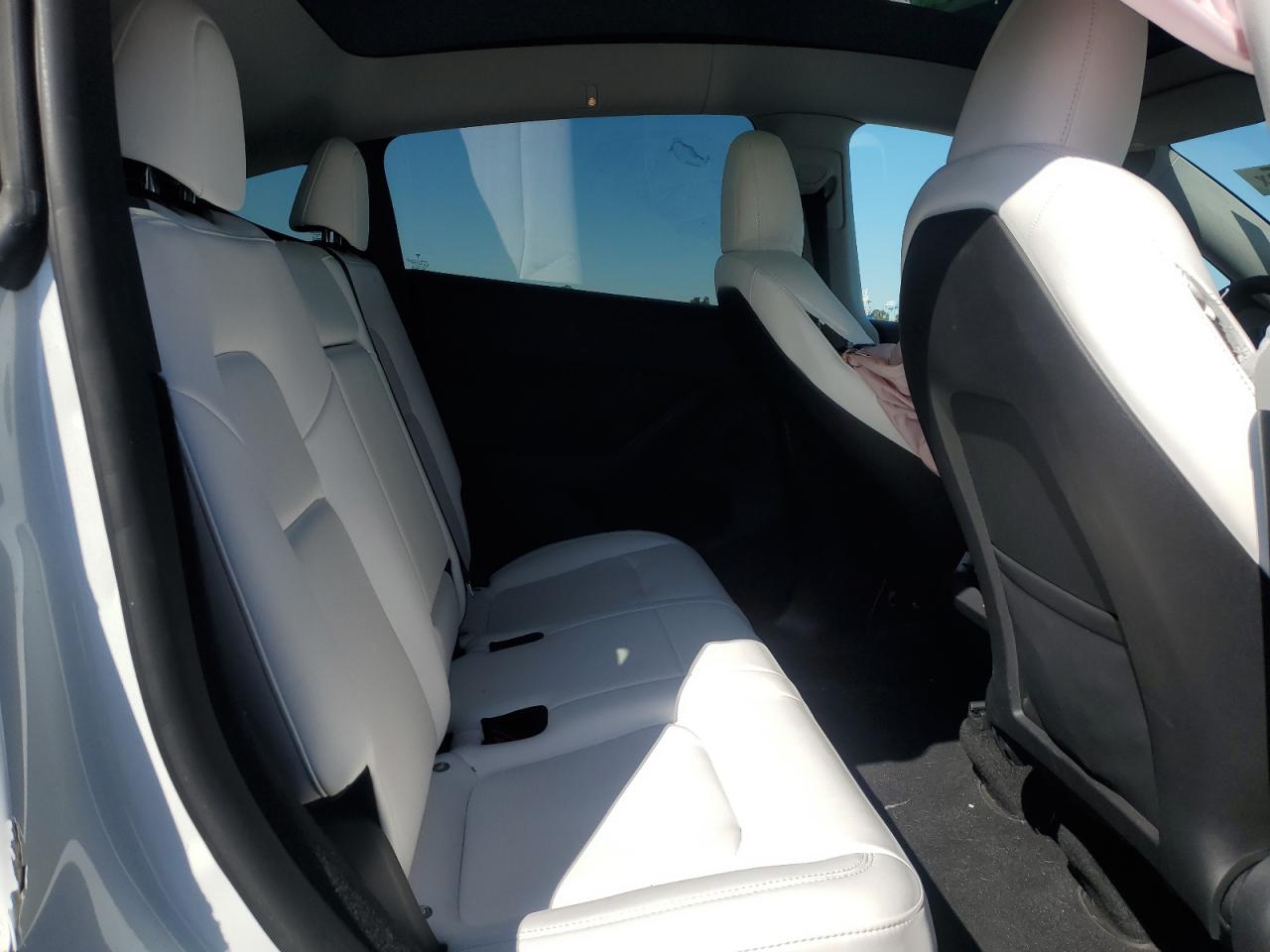 2023 TESLA MODEL Y  VIN:7SAYGDEE9PA115962