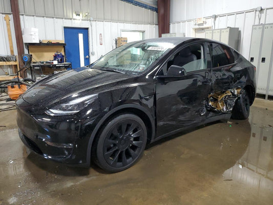 2024 TESLA MODEL Y  VIN:7SAYGDEE9RF130158