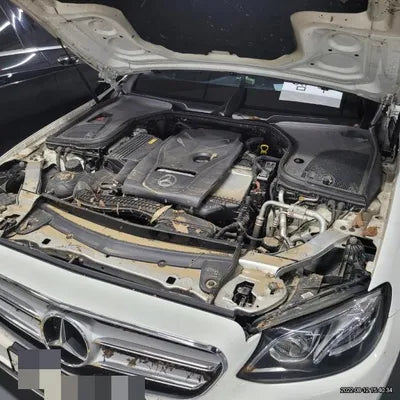 2016 Mercedes-Benz E 300 VIN: