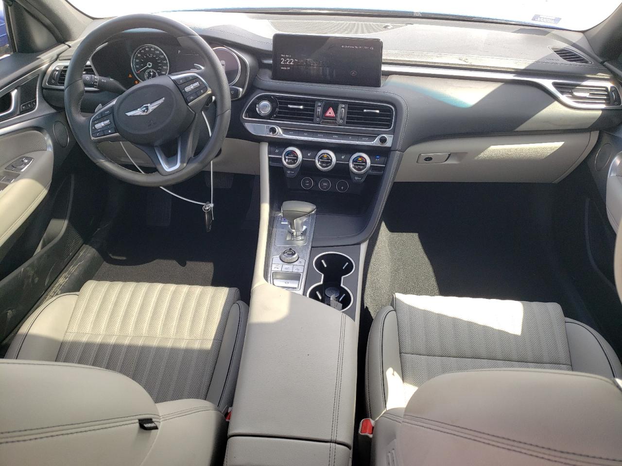 2022 GENESIS G70 BASE VIN:KMTG34TA2NU087158