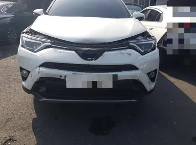 2018 Toyota RAV4 VIN: