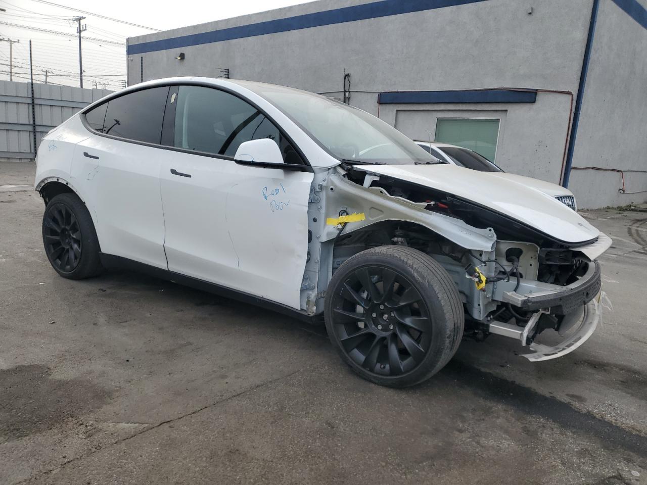 2022 TESLA MODEL Y  VIN:7SAYGDEE4NF443631