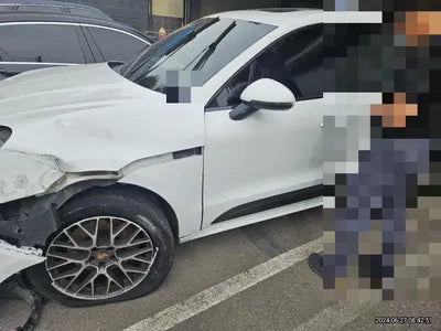 2016 Porsche Macan VIN: