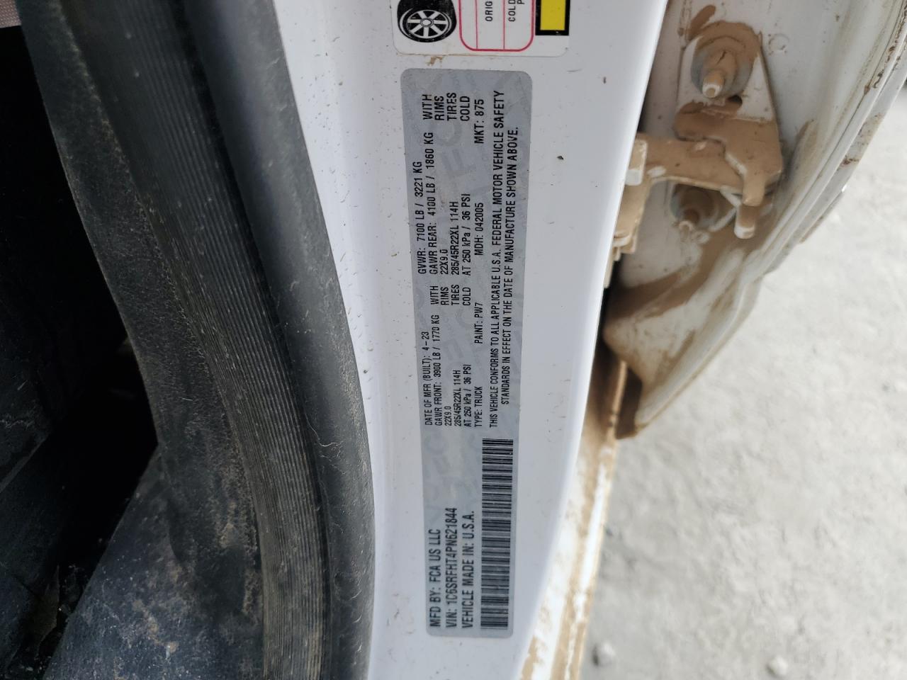 2023 RAM 1500 LIMITED VIN:1C6SRFHT4PN621844