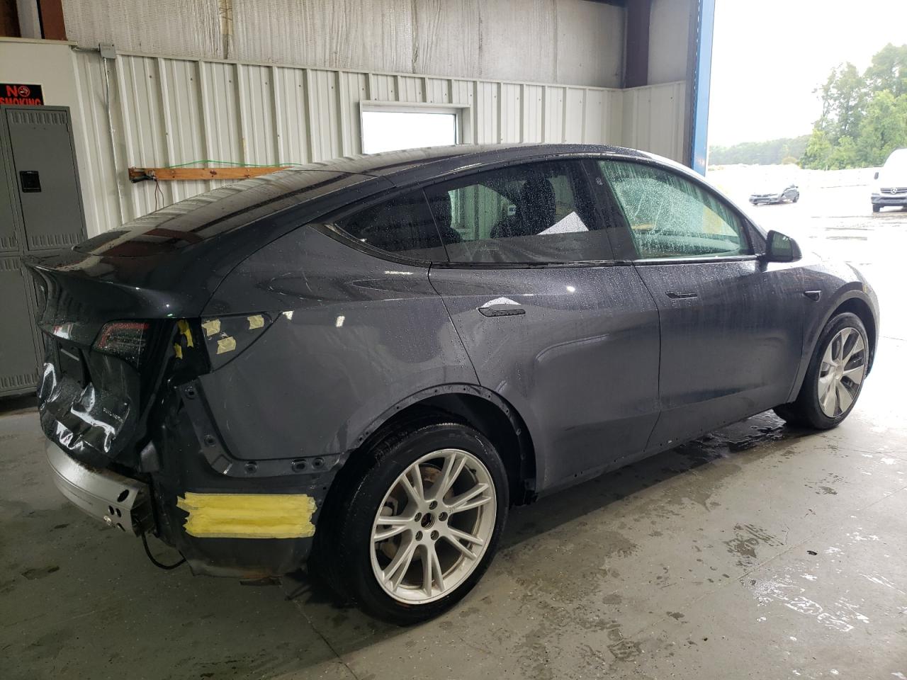 2023 TESLA MODEL Y  VIN:7SAYGDEE7PF596149