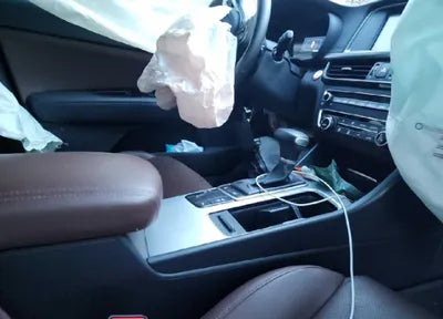 2017 Kia K5 KNAGU417GHA135833 VIN:KNAGU417GHA135833