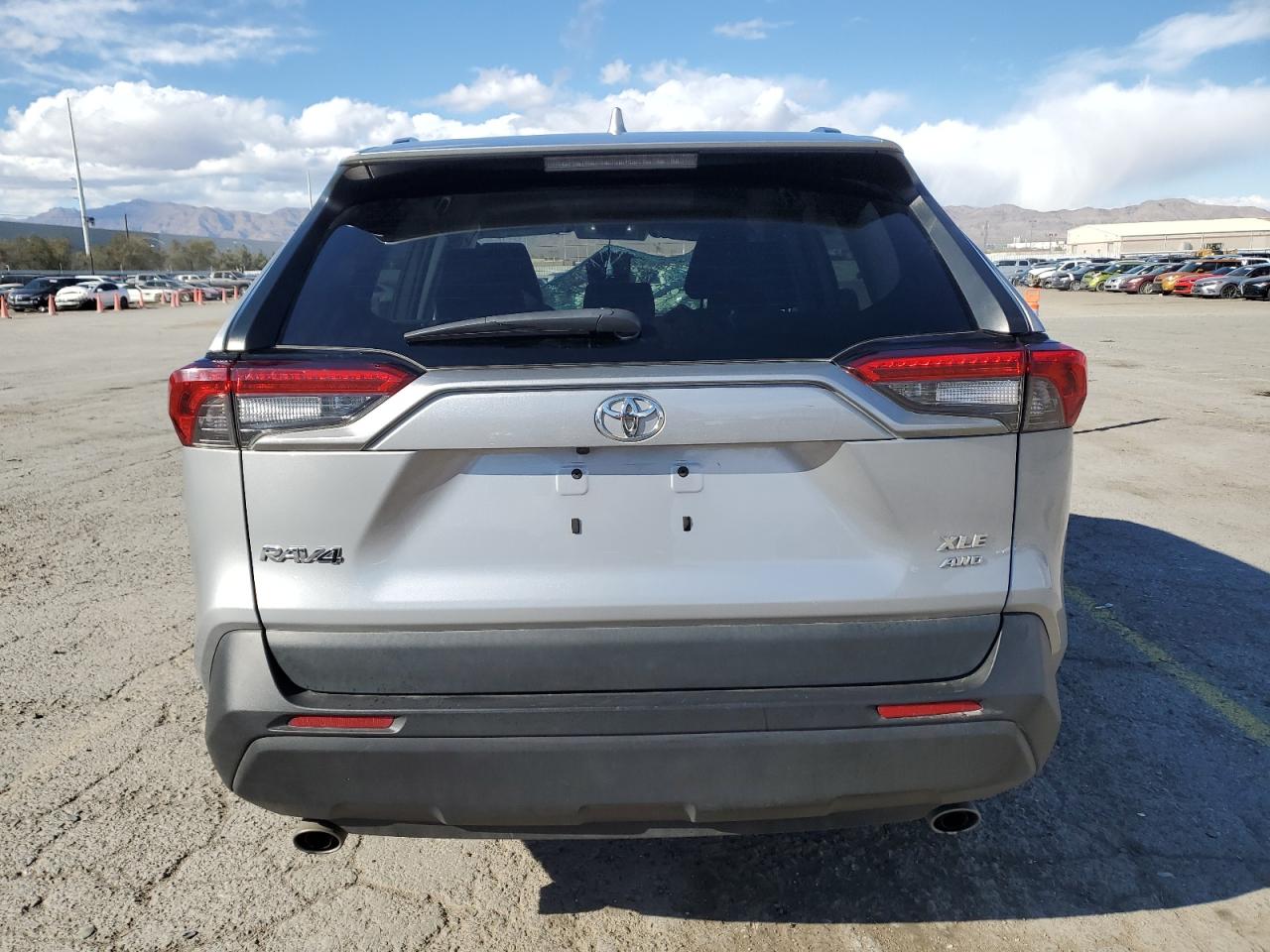 2022 TOYOTA RAV4 XLE VIN:2T3P1RFV7NW295765