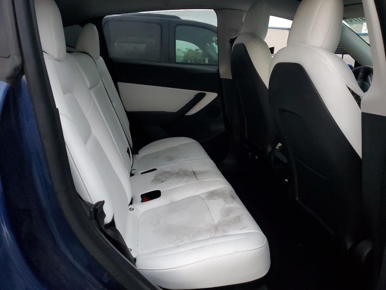 2022 TESLA MODEL Y  VIN:7SAYGDEE8NF401947