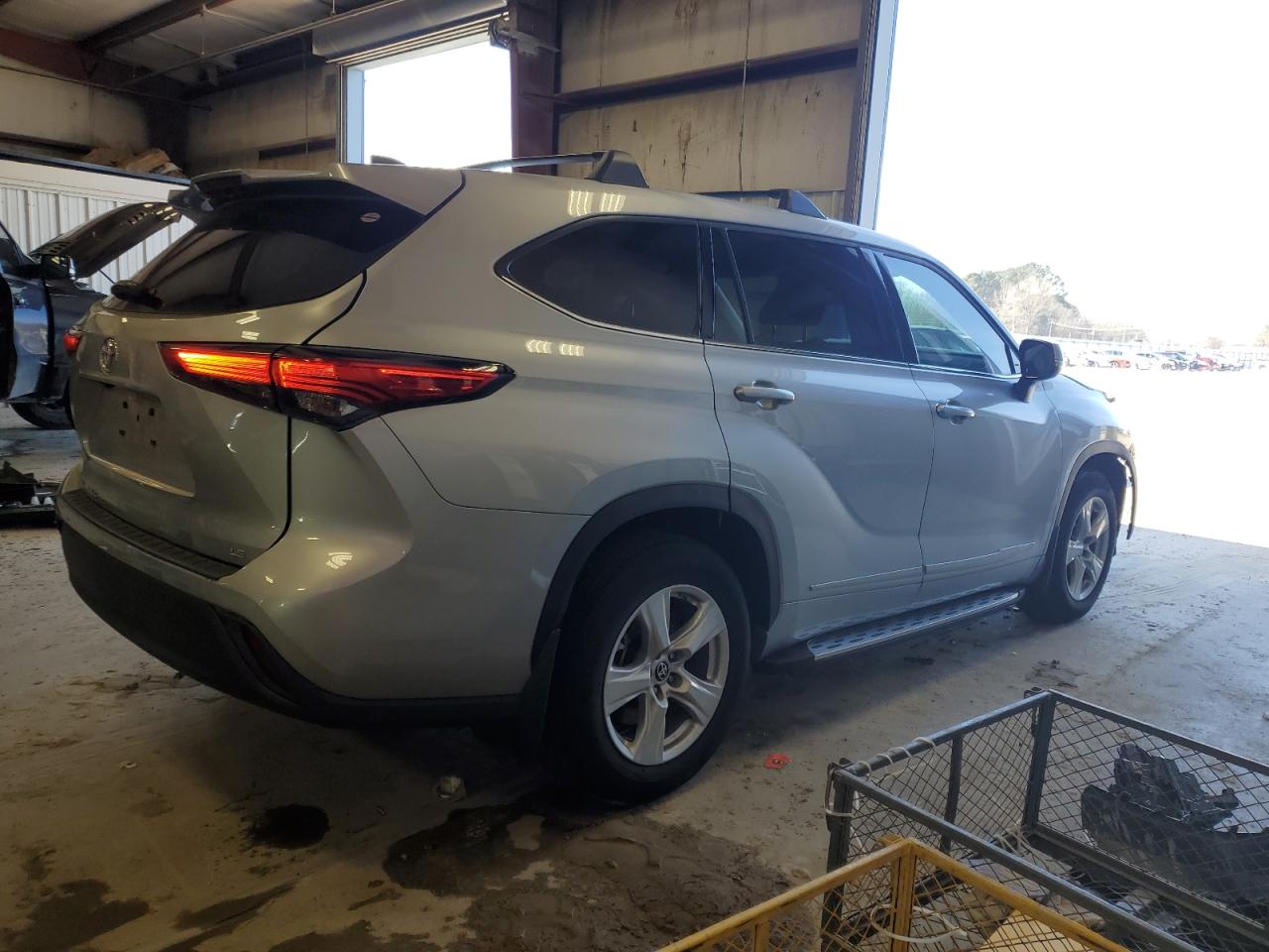 2022 TOYOTA HIGHLANDER L VIN:5TDZZRAH2NS551332