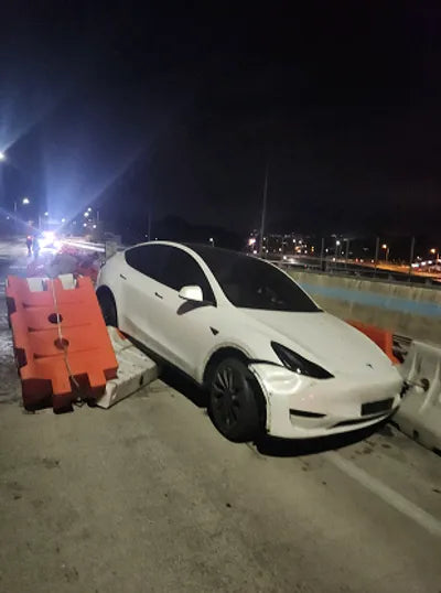 2022 Tesla Model Y 7SAYGDEF7NF566185 VIN:7SAYGDEF7NF566185