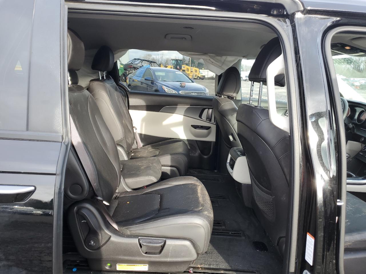 2022 KIA CARNIVAL LX VIN:KNDNB4H30N6131603