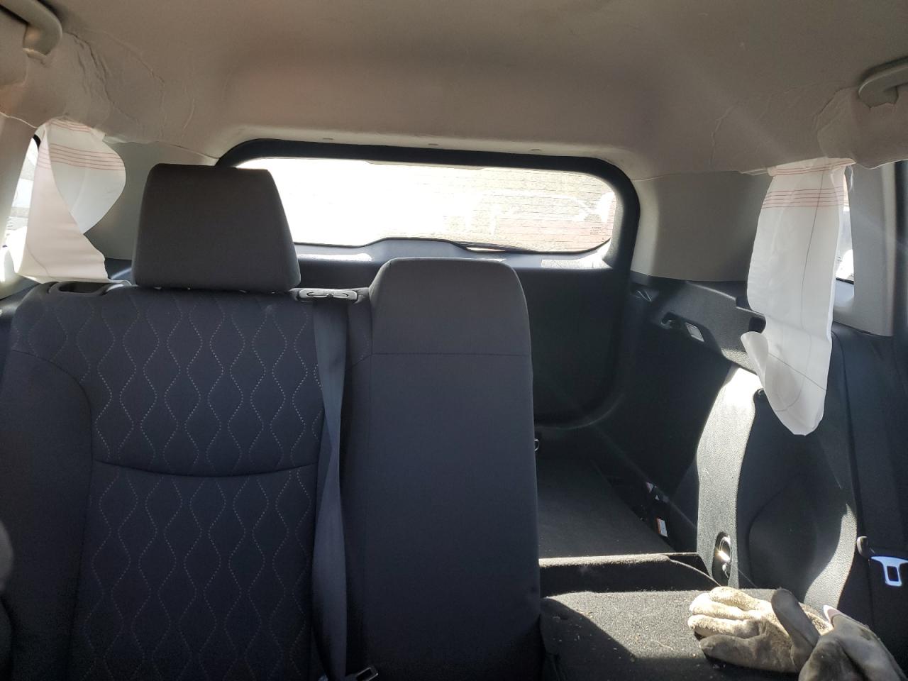 2022 TOYOTA COROLLA CROSS LE VIN:7MUCAAAG9NV036114