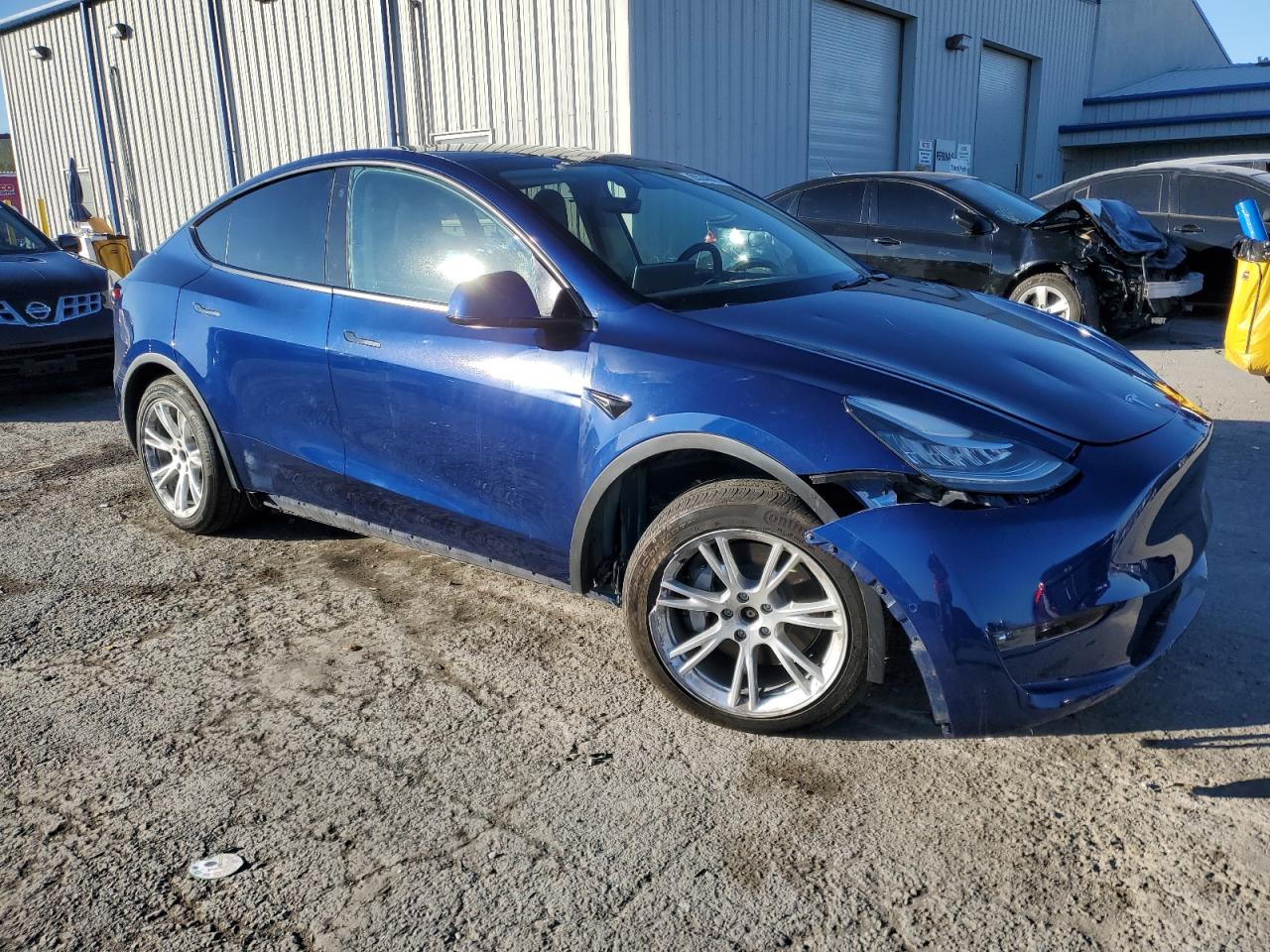 2022 TESLA MODEL Y  VIN:7SAYGAEE4NF468690
