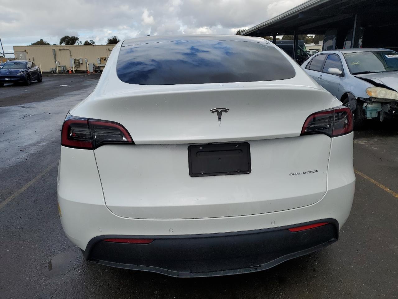 2022 TESLA MODEL Y  VIN:7SAYGAEE4NF492844