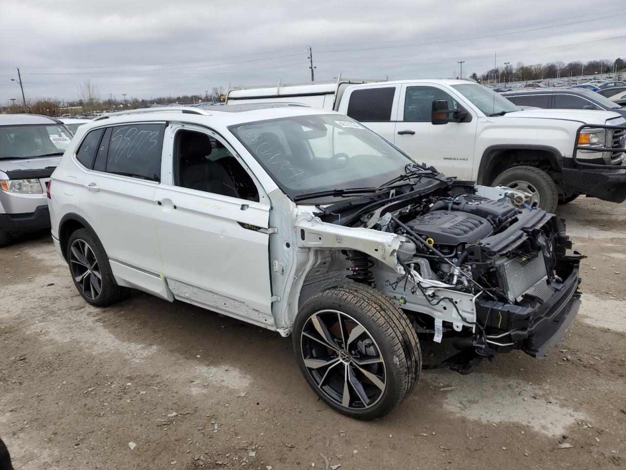 2023 VOLKSWAGEN TIGUAN SEL R-LINE BLACK VIN:3VV4B7AX4PM120246