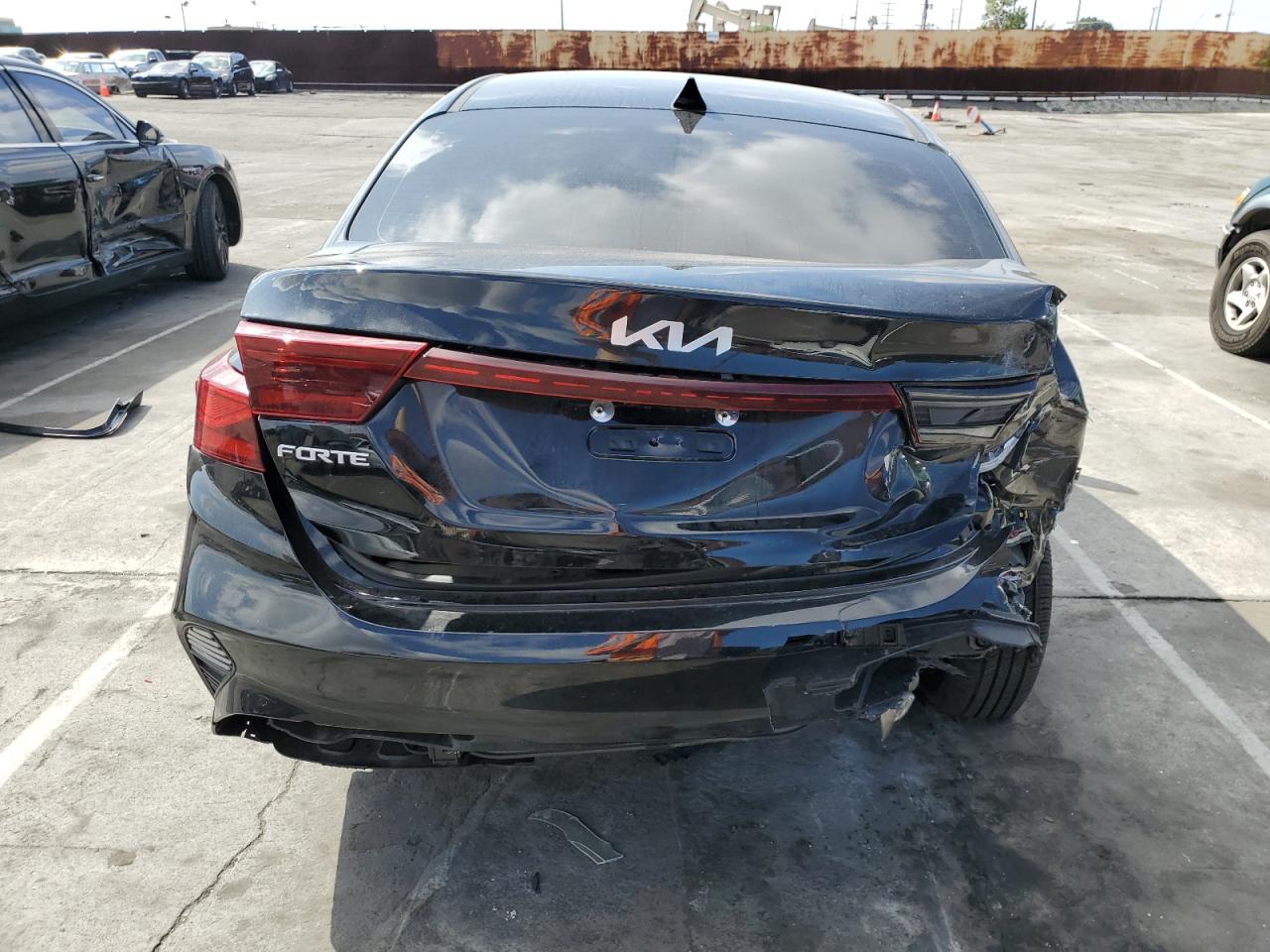 2023 KIA FORTE LX VIN:3KPF24AD8PE552652