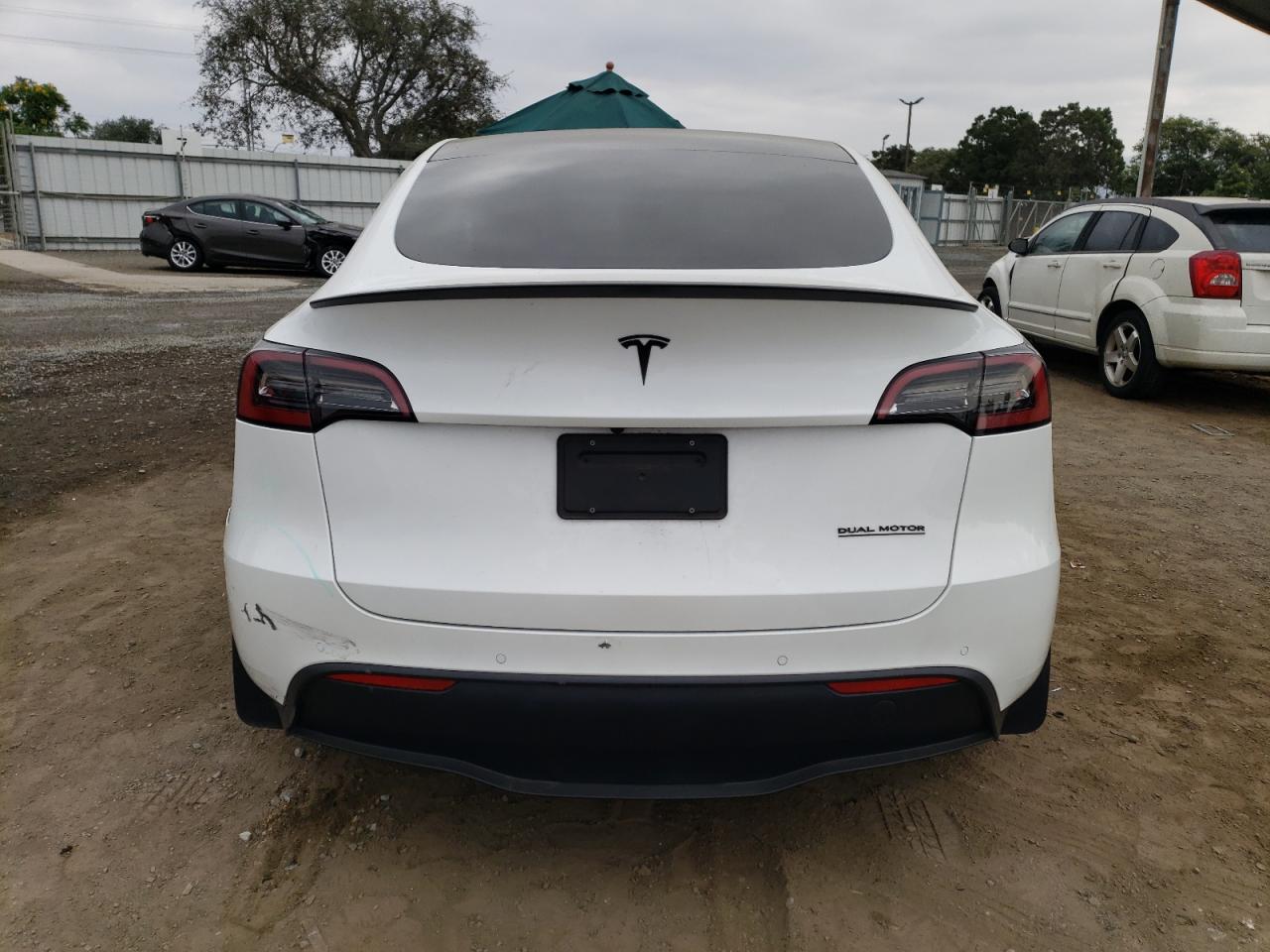 2022 TESLA MODEL Y  VIN:7SAYGDEF5NF317884