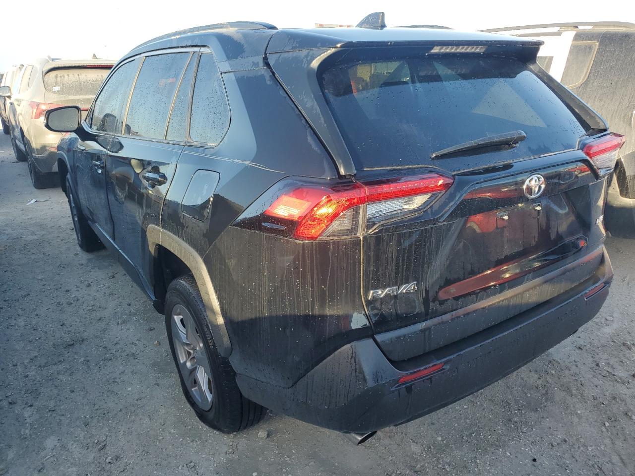 2022 TOYOTA RAV4 XLE VIN:2T3W1RFV1NW194569