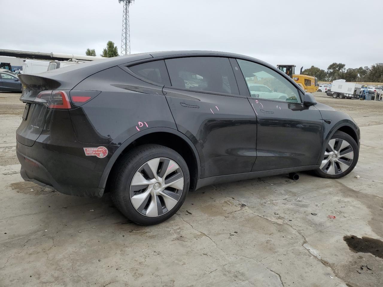 2023 TESLA MODEL Y VIN:7SAYGDEE8PF862827