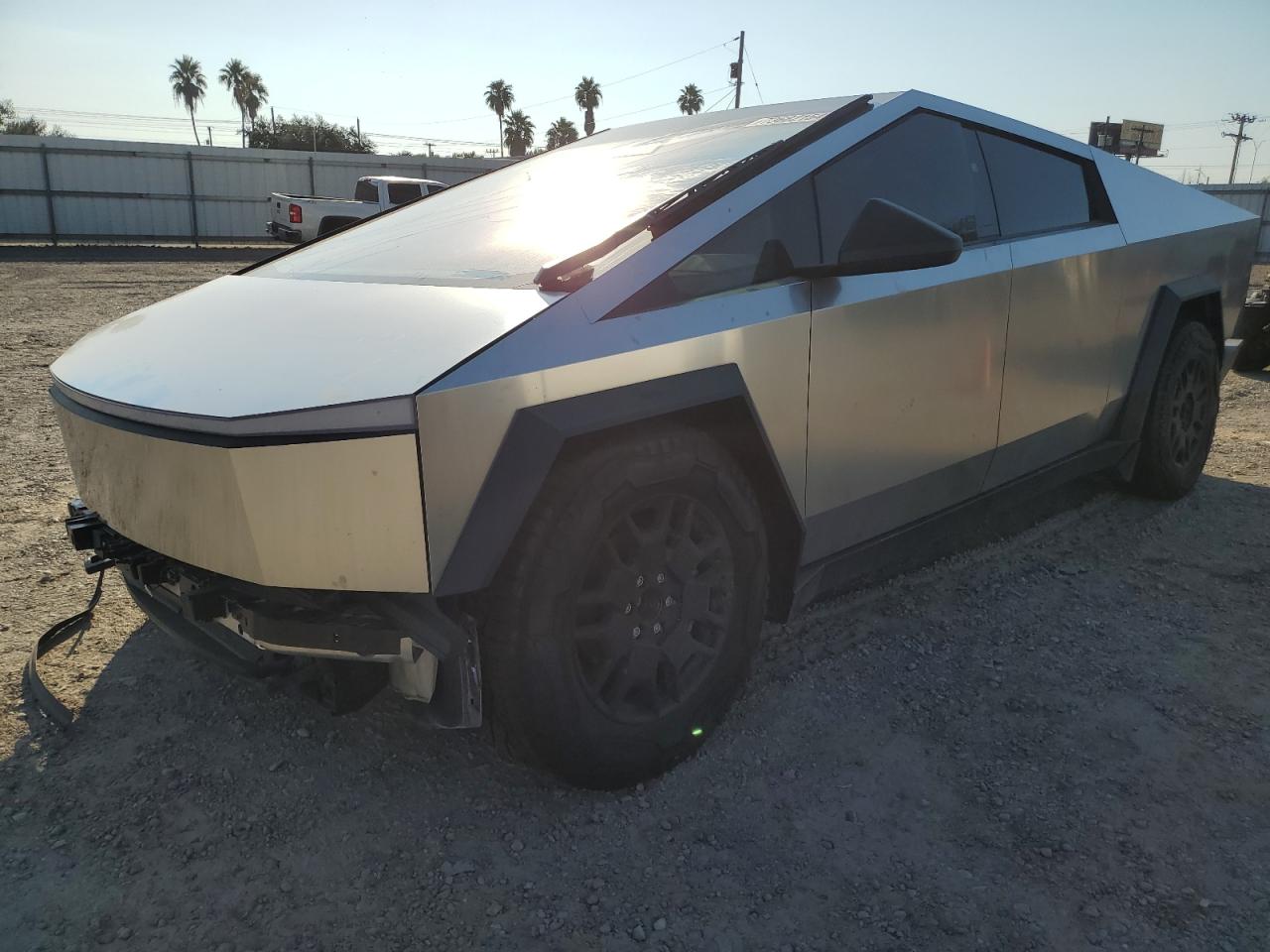 2024 TESLA CYBERTRUCK  VIN:7G2CEHED2RA020834