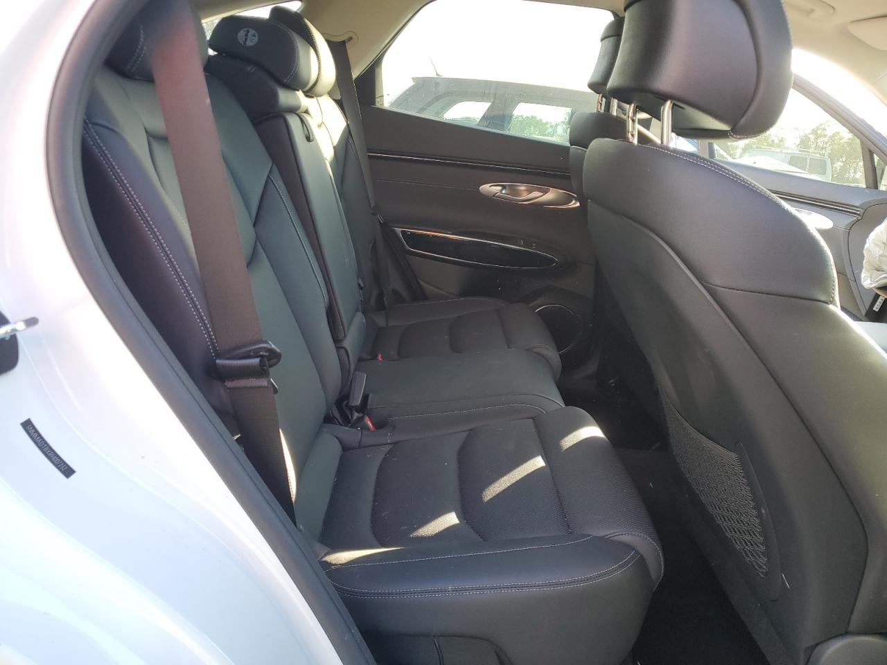 2024 GENESIS GV70 BASE VIN:5NMMADTBXRH007232