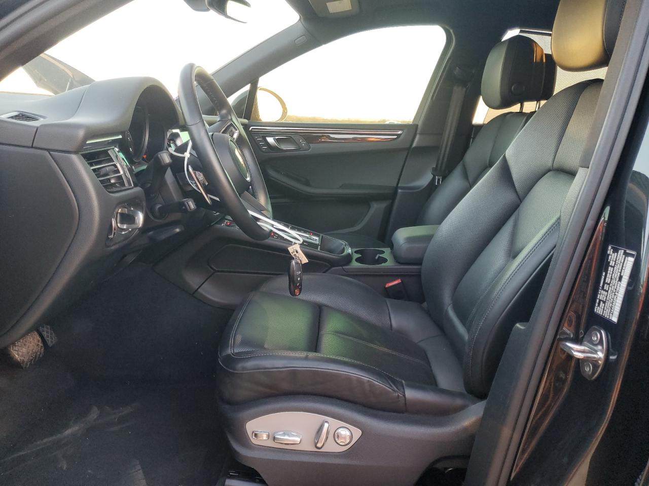 2023 PORSCHE MACAN BASE VIN:WP1AA2A52PLB15892