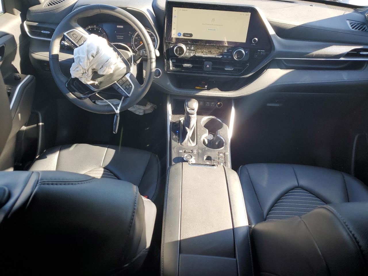 2024 TOYOTA HIGHLANDER LE VIN:5TDKDRBH9RS537559