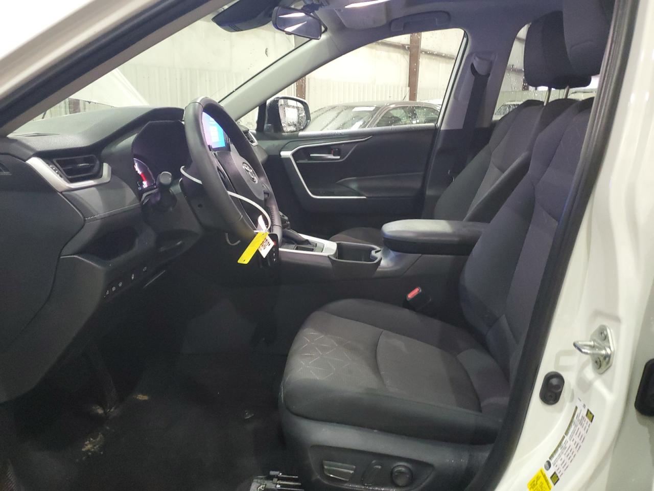 2024 TOYOTA RAV4 XLE VIN:2T3P1RFV1RC479039
