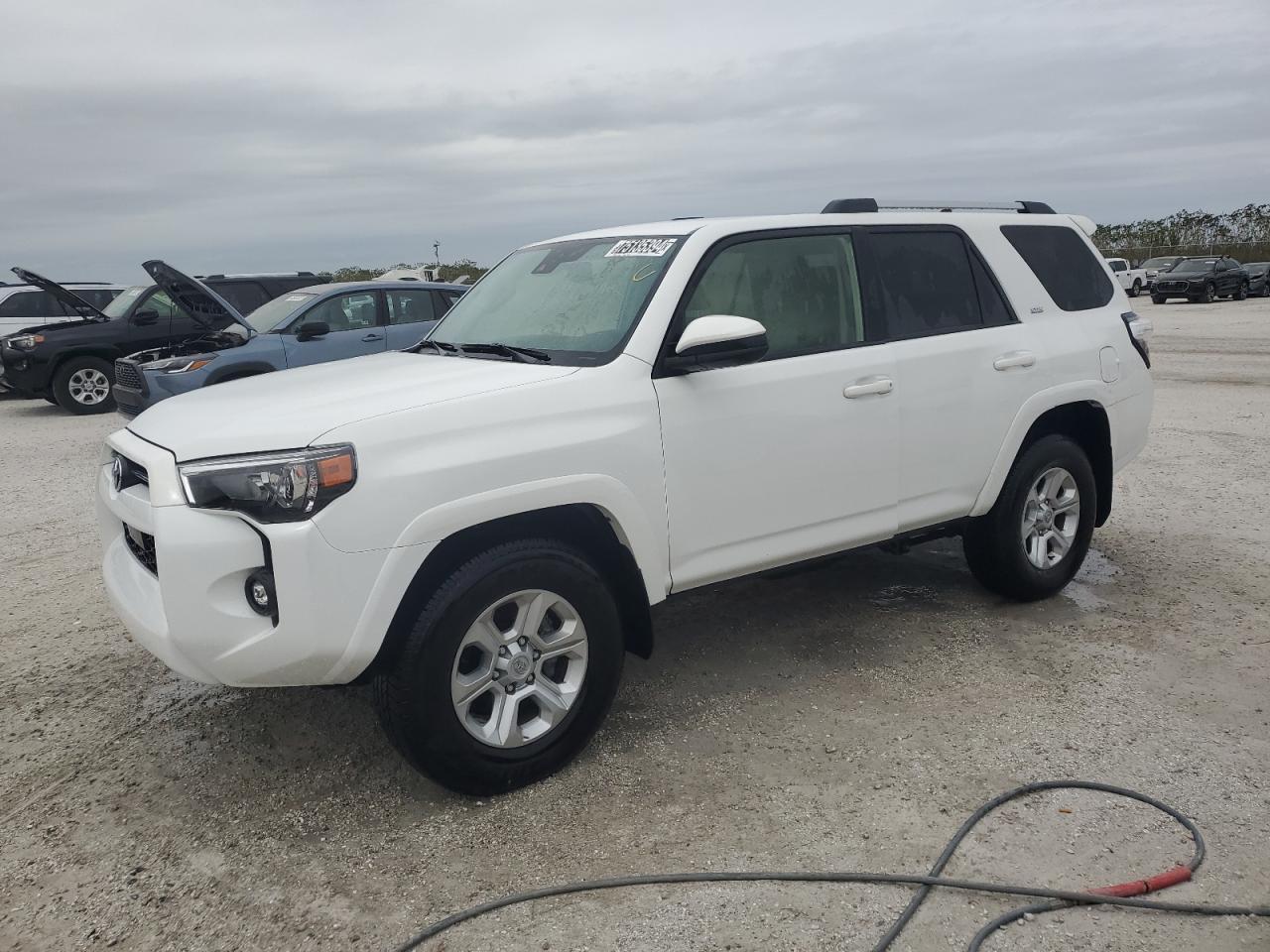 2024 TOYOTA 4RUNNER SR5 VIN:JTEEU5JR2R5309632