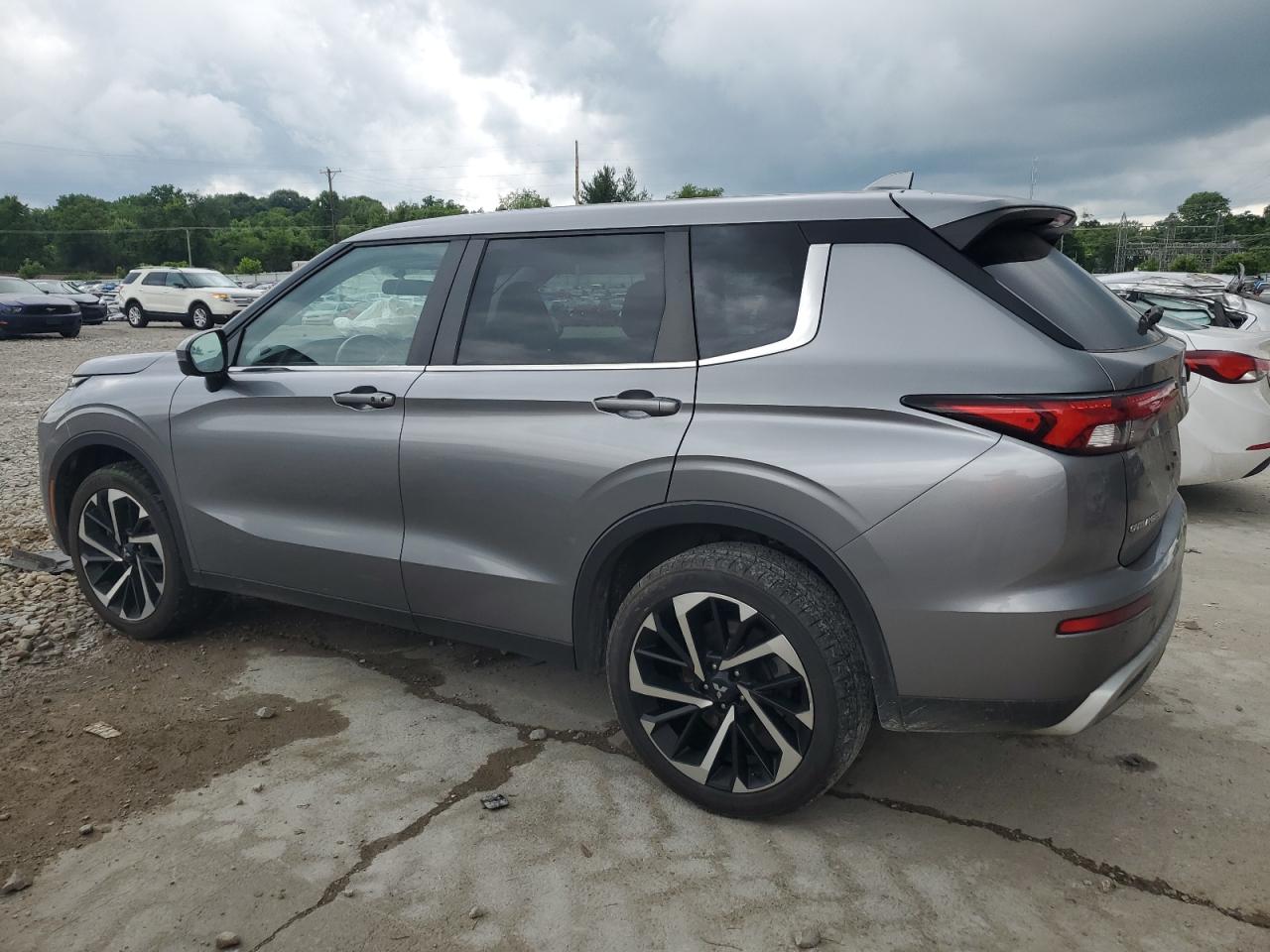 2022 MITSUBISHI OUTLANDER SE VIN:JA4J4UA83NZ039067