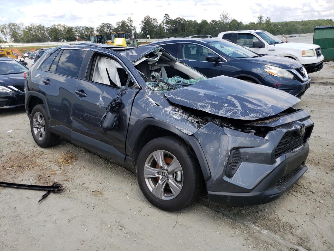 2023 TOYOTA RAV4 XLE VIN:2T3W1RFV2PC250667