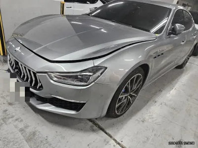 2022 maserati gibli gt VIN: