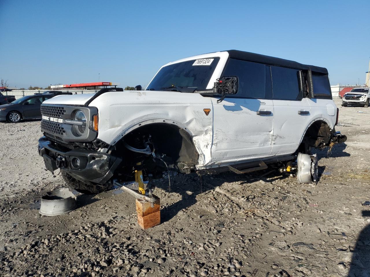 2023 FORD BRONCO BASE VIN:1FMEE5DP8PLB63284