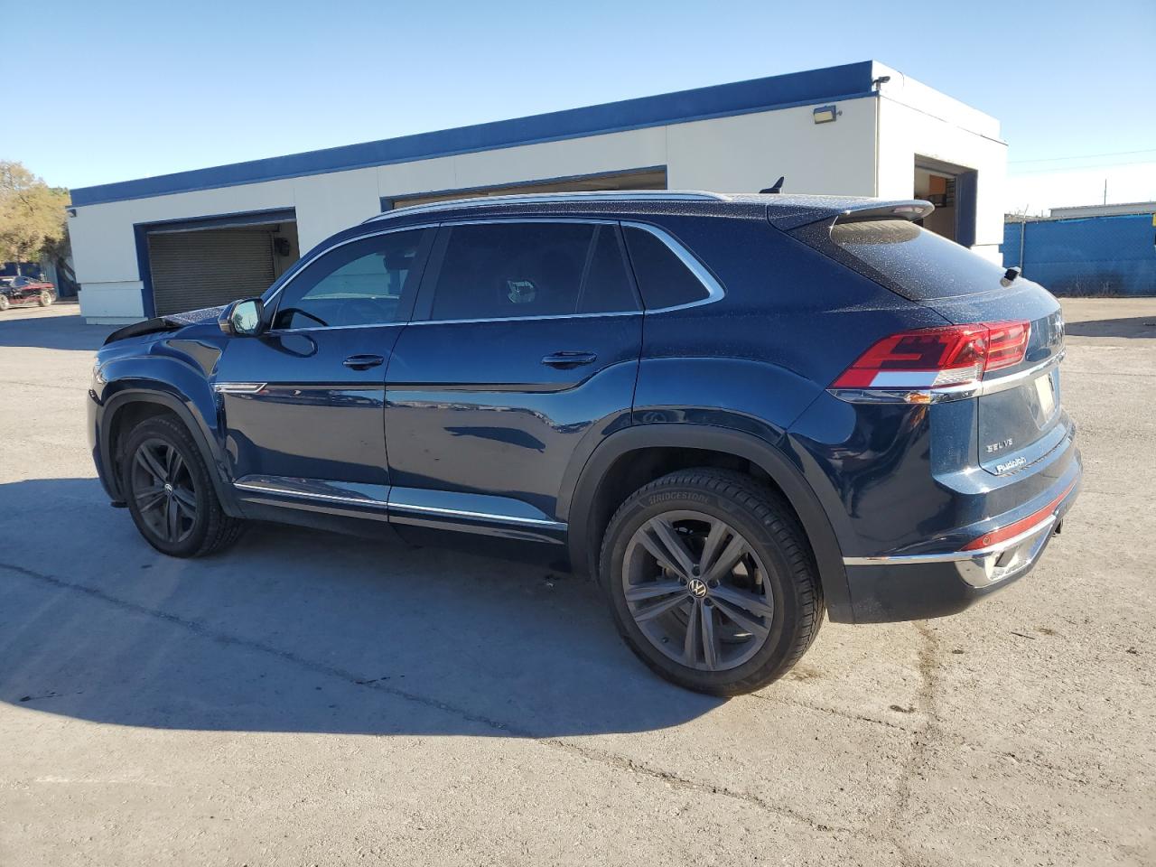 2022 VOLKSWAGEN ATLAS CROSS SPORT SEL R-LINE VIN:1V2SE2CA9NC202205