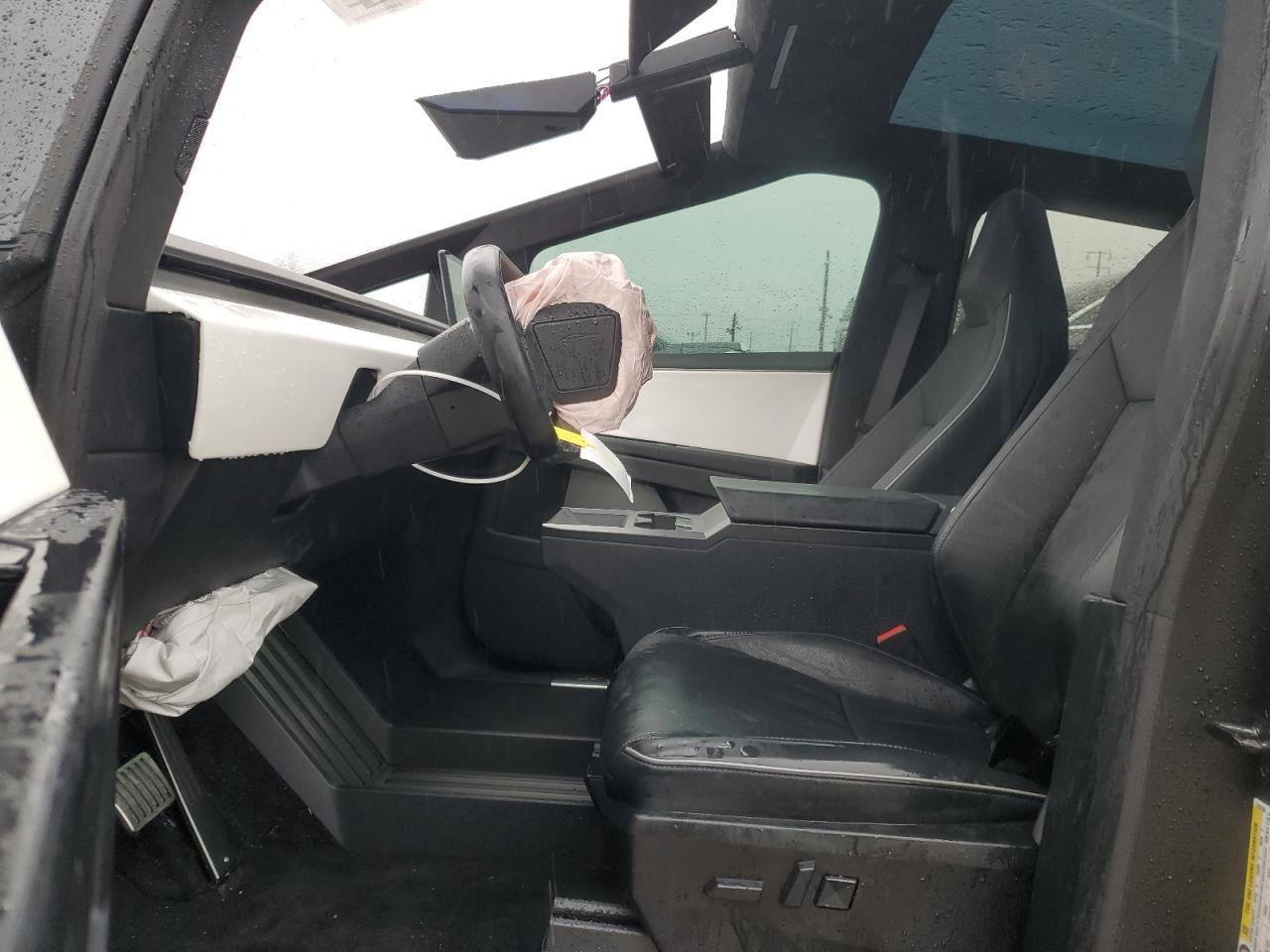 2024 TESLA CYBERTRUCK  VIN:7G2CEHED6RA010128