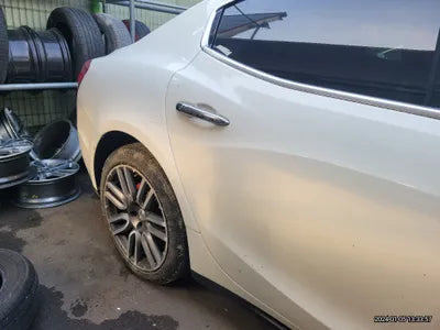 2015 Maserati Ghibli VIN: