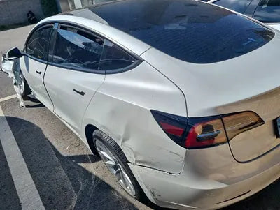 2022 Tesla Model 3 5YJ3E1EB0NF229883 VIN:5YJ3E1EB0NF229883
