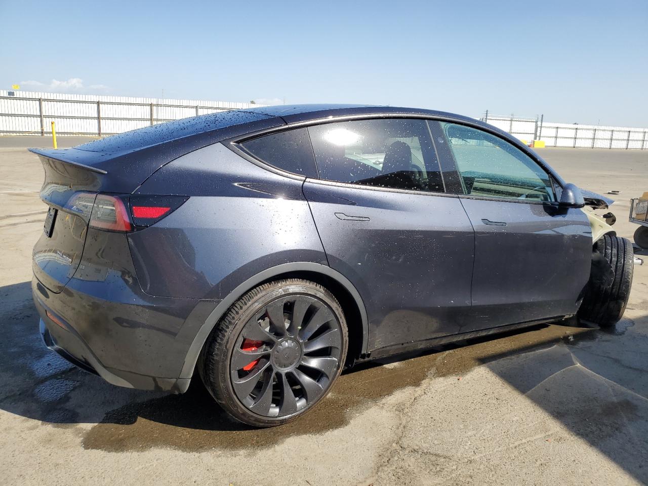 2024 TESLA MODEL Y  VIN:7SAYGDEF2RF082060