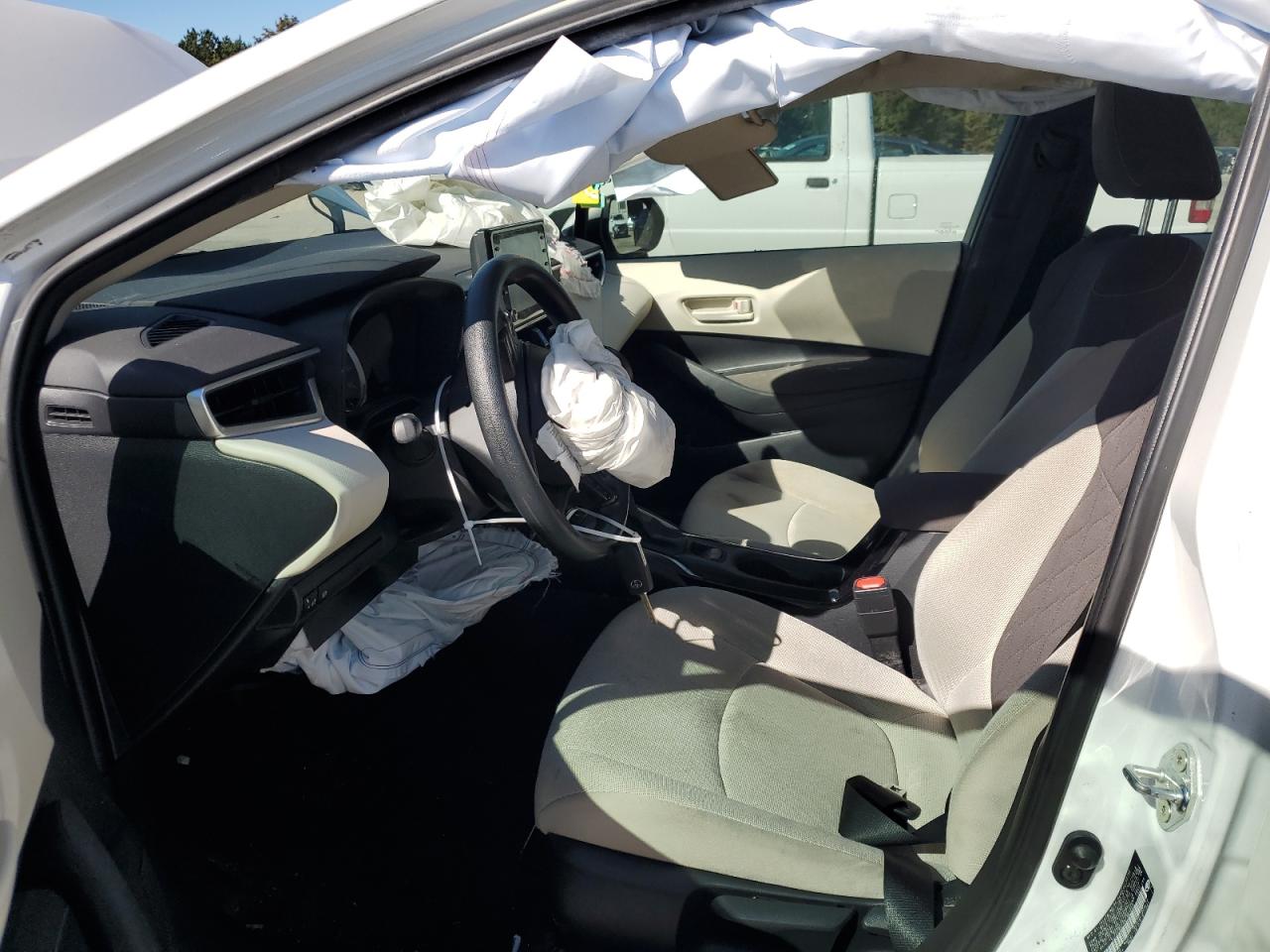 2022 TOYOTA COROLLA LE VIN:5YFEPMAE0NP303859