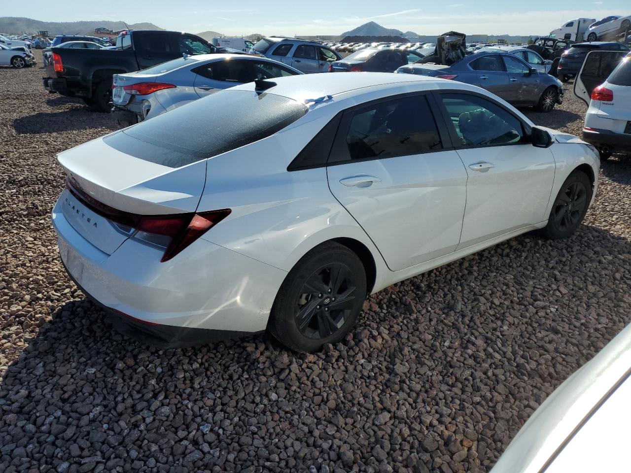 2023 HYUNDAI ELANTRA SEL VIN:5NPLM4AG5PH117767