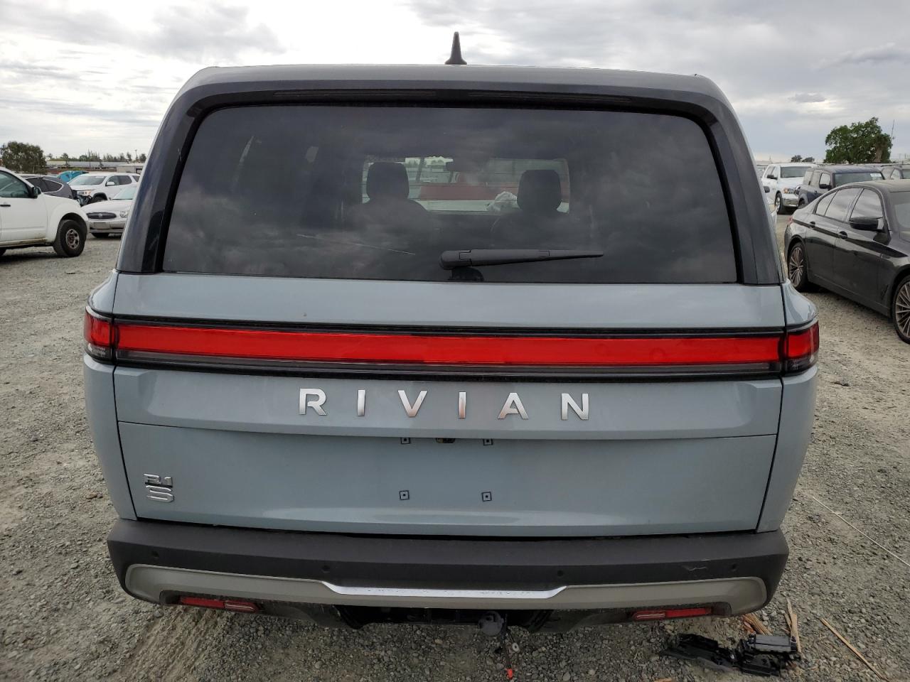 2024 RIVIAN R1S ADVENTURE VIN:7PDSGCBA7RN030097